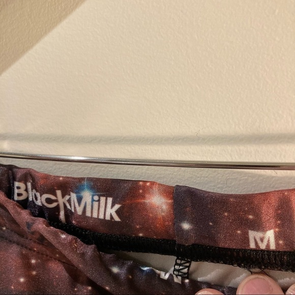 BLACKMILK Sz M Red Galaxy Nova Galactic Space Stars Shiny Art to Wear  Leggings - Picture 7 of 7